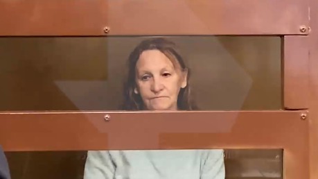 Толкнувшая девочку на пути в метро Москвы пенсионерка лежала в психбольнице