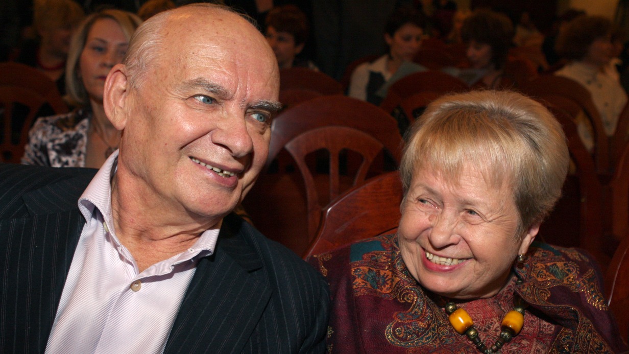 История любви Александры Пахмутовой и Николая Добронравова