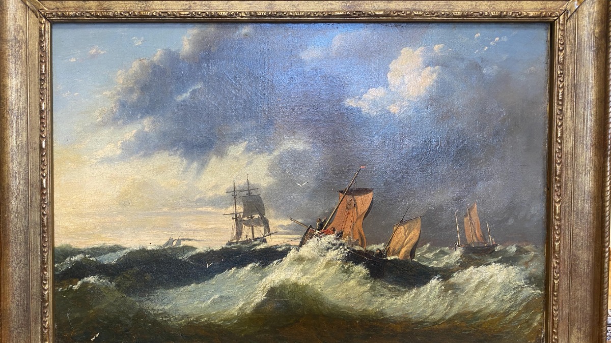 Жителя Подмосковья задержали за контрабанду картин и часов из Великобритании