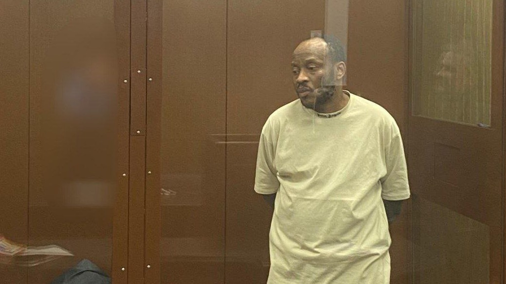 Суд в Москве вынес приговор иностранцу, обещавшему превратить бумагу в доллары