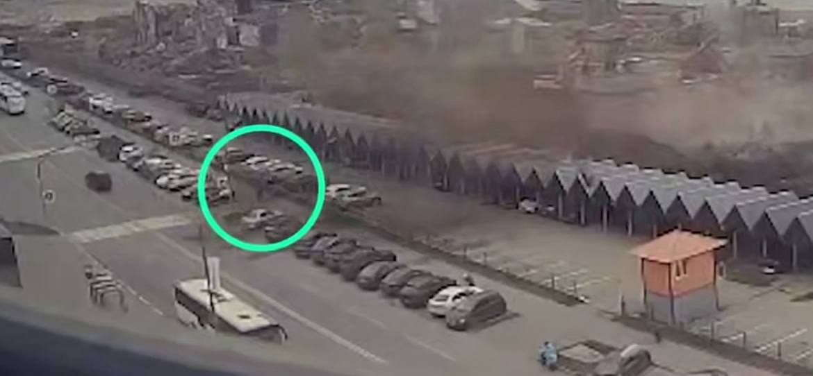 Два человека пострадали из-за обрушения части комплекса «Снежком» в Подмосковье