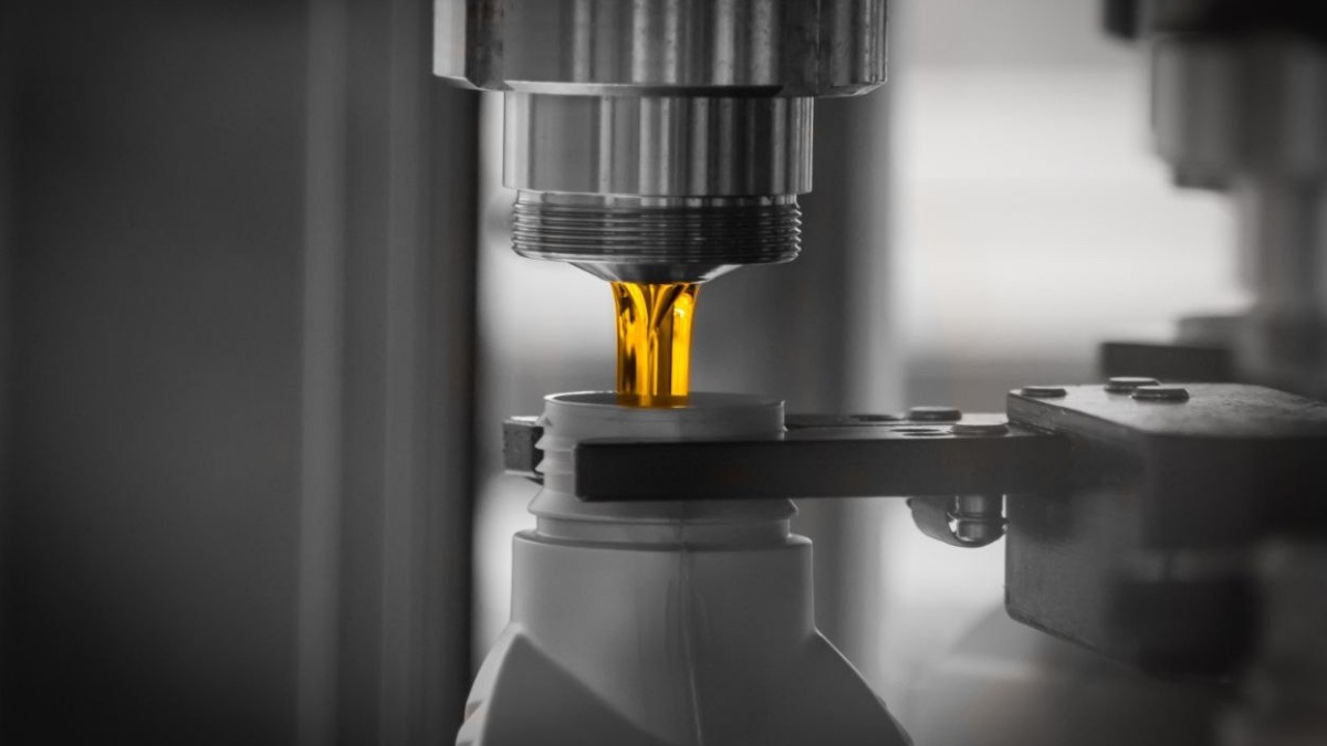 Бренд российских инновационных моторных масел признали общеизвестным товарным знаком