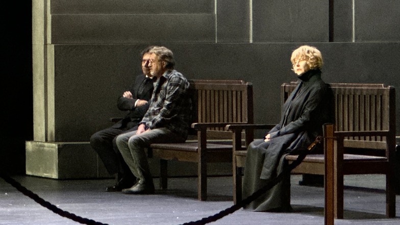 Леонид Ярмольник приехал проститься с Владимиром Симоновым 