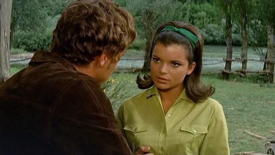 Немецкая актриса хотела найти еврейские корни и выяснила, что ее отец служил в СС