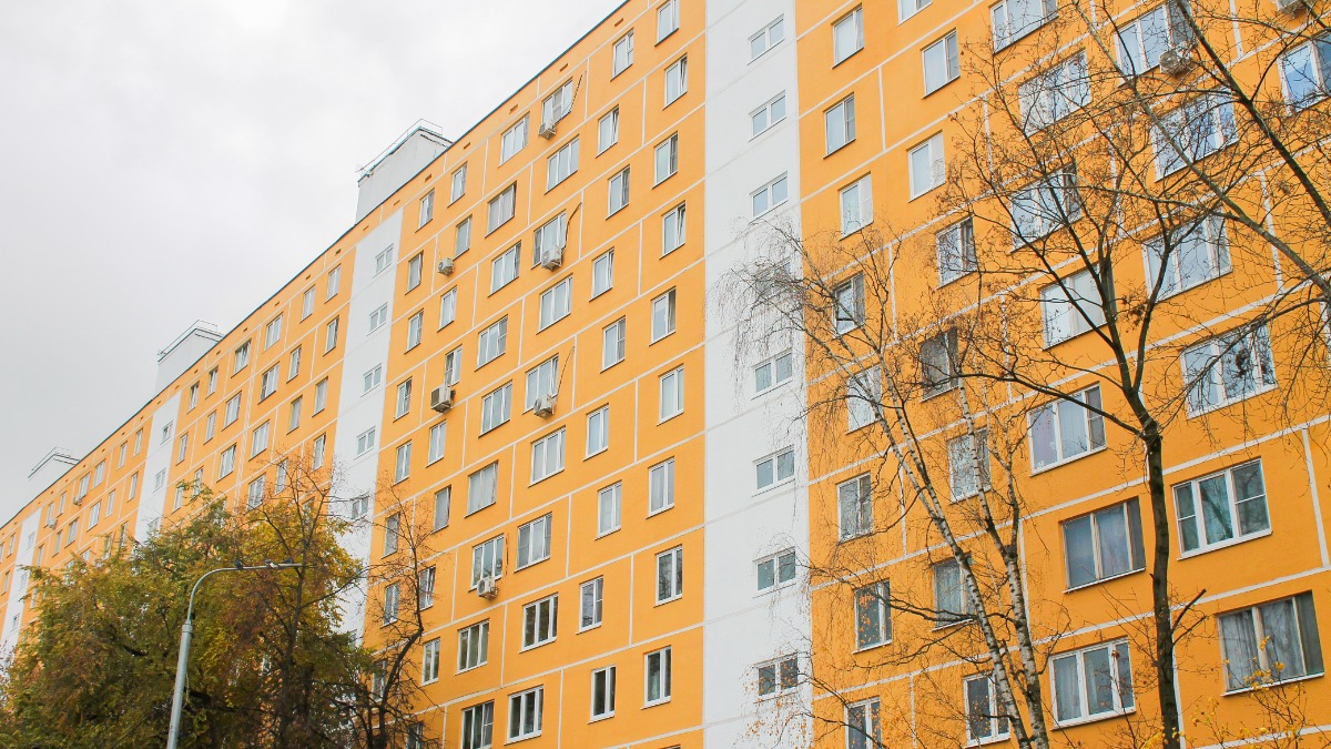 На Алтуфьевском шоссе завершается восстановление дома 1975 года постройки 