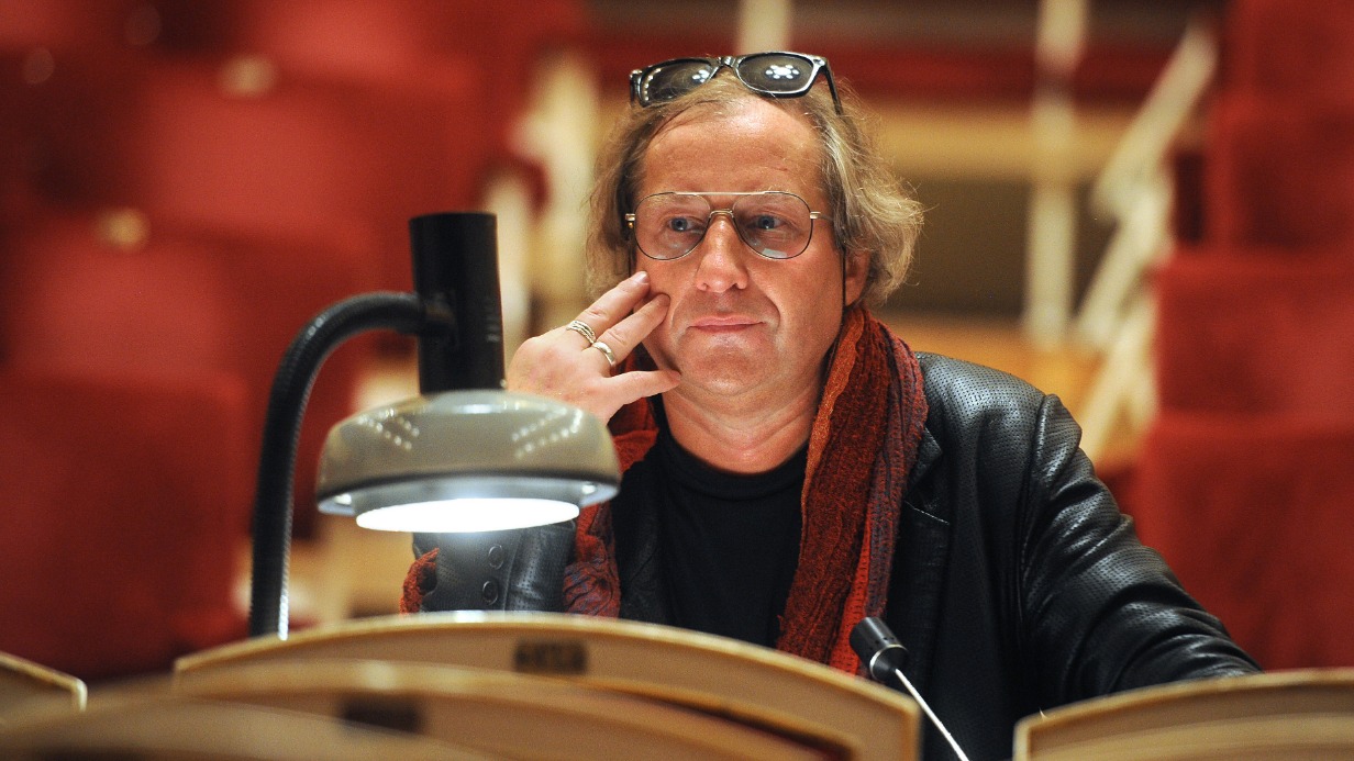 Режиссер Андрей Житинкин во время предпремьерного прогона своего спектакля «Пиковая дама» по повести А. С. Пушкина в Малом театре