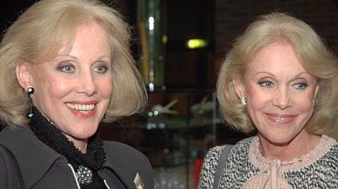 Выступавшие более 60 лет танцовщицы-близнецы Алиса и Эллен Кесслер умерли вместе