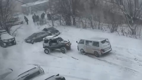 Десятки машин попали в ДТП на Камчатке из-за обледеневших после снегопада дорог