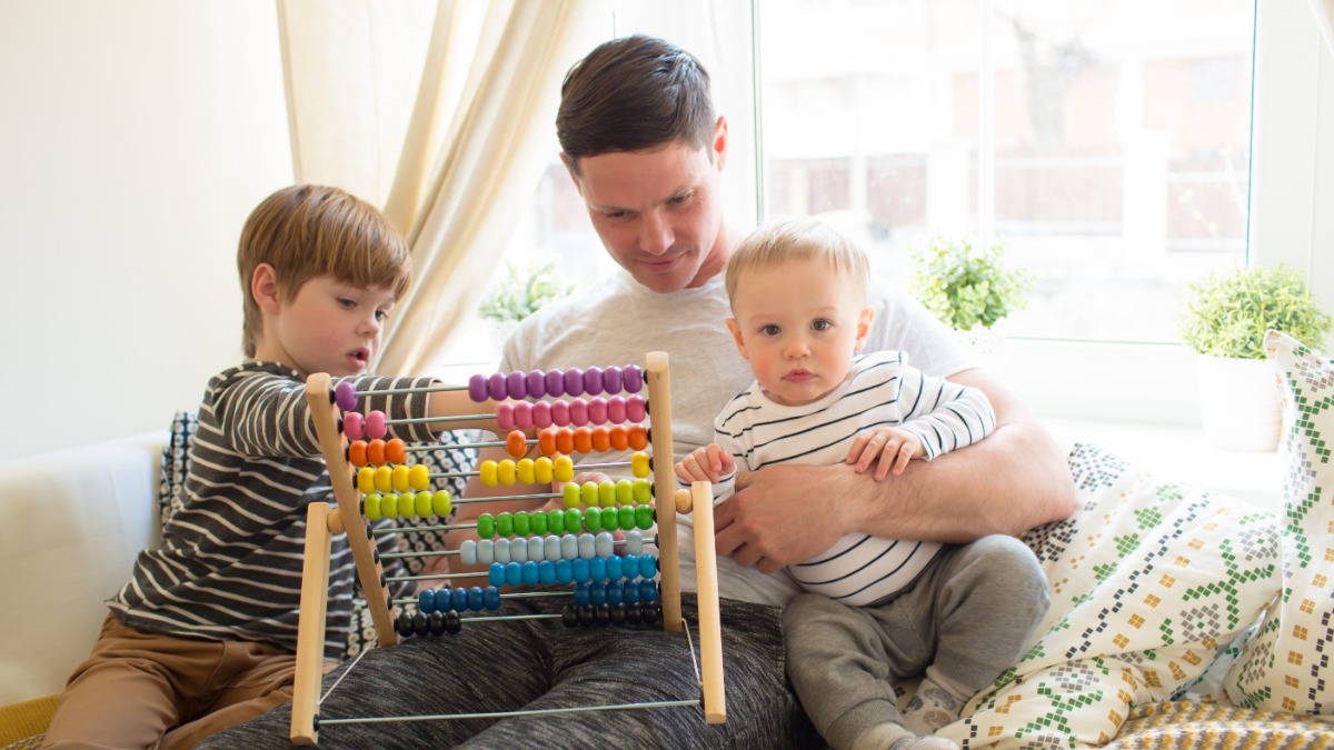 Инвестируя в экономику государства, россияне тем самым не только поддерживают ее, но и обеспечивают свое будущее финансовое благополучие
