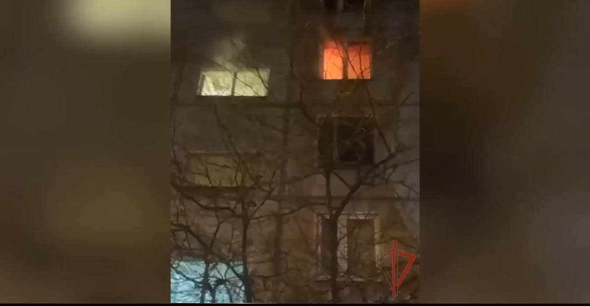 Мужчина поссорился с бывшей женой и поджег ее квартиру в Москве