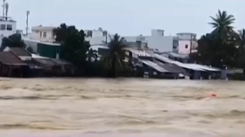 Минимум 90 человек погибли во Вьетнаме из-за масштабных наводнений