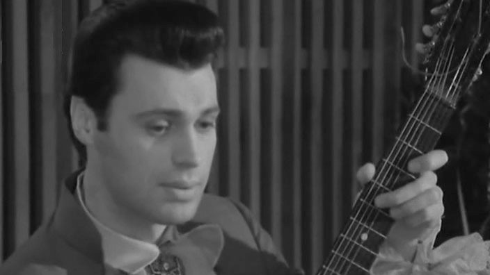 Названа причина смерти актера Виталия Мишле