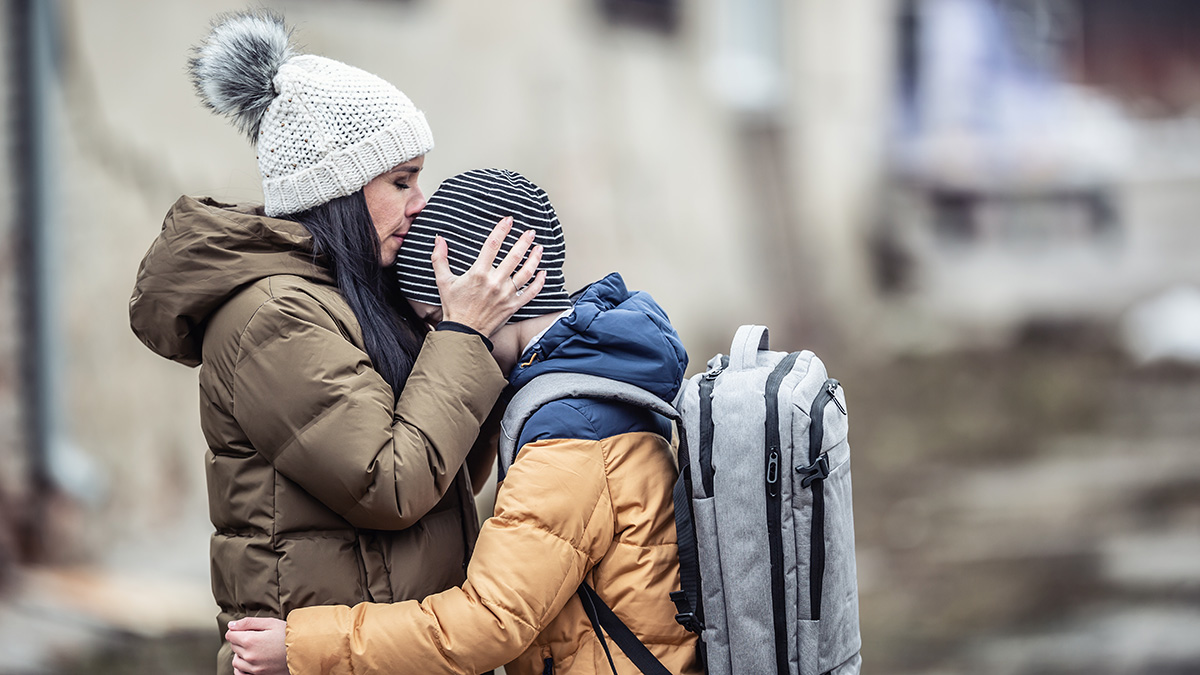 Стало известно, какие подарки купят россияне на День матери