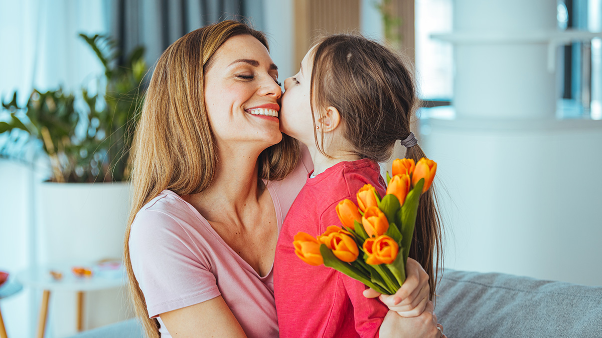 Стало известно, что женщины хотят получить на День матери