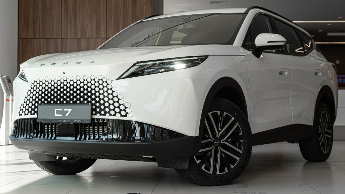 OMODA C7: искусство в движении