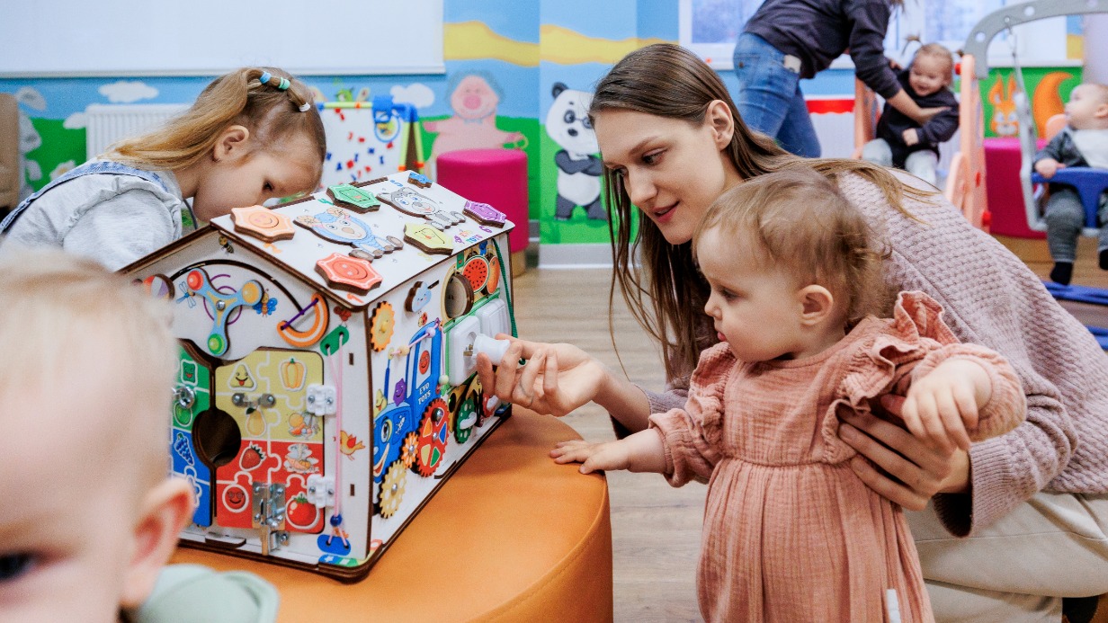 Анастасия Ракова рассказала о праздничной программе в Москве в честь Дня матери