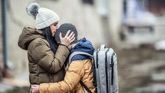 Стало известно, какие подарки купят россияне на День матери