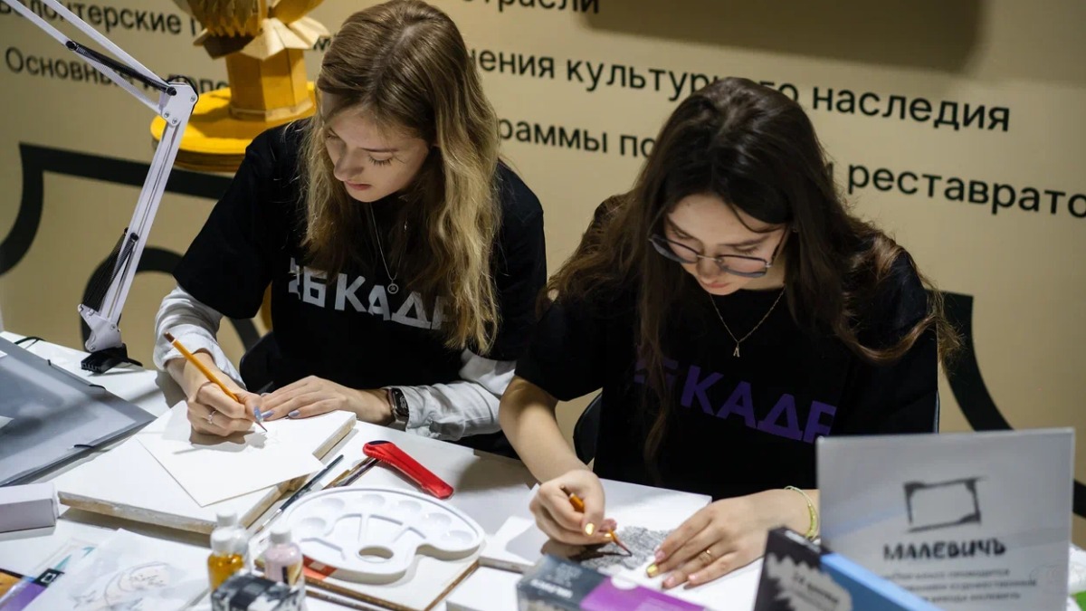 Студенты столичных колледжей стали одними из лучших на соревнованиях молодых реставраторов