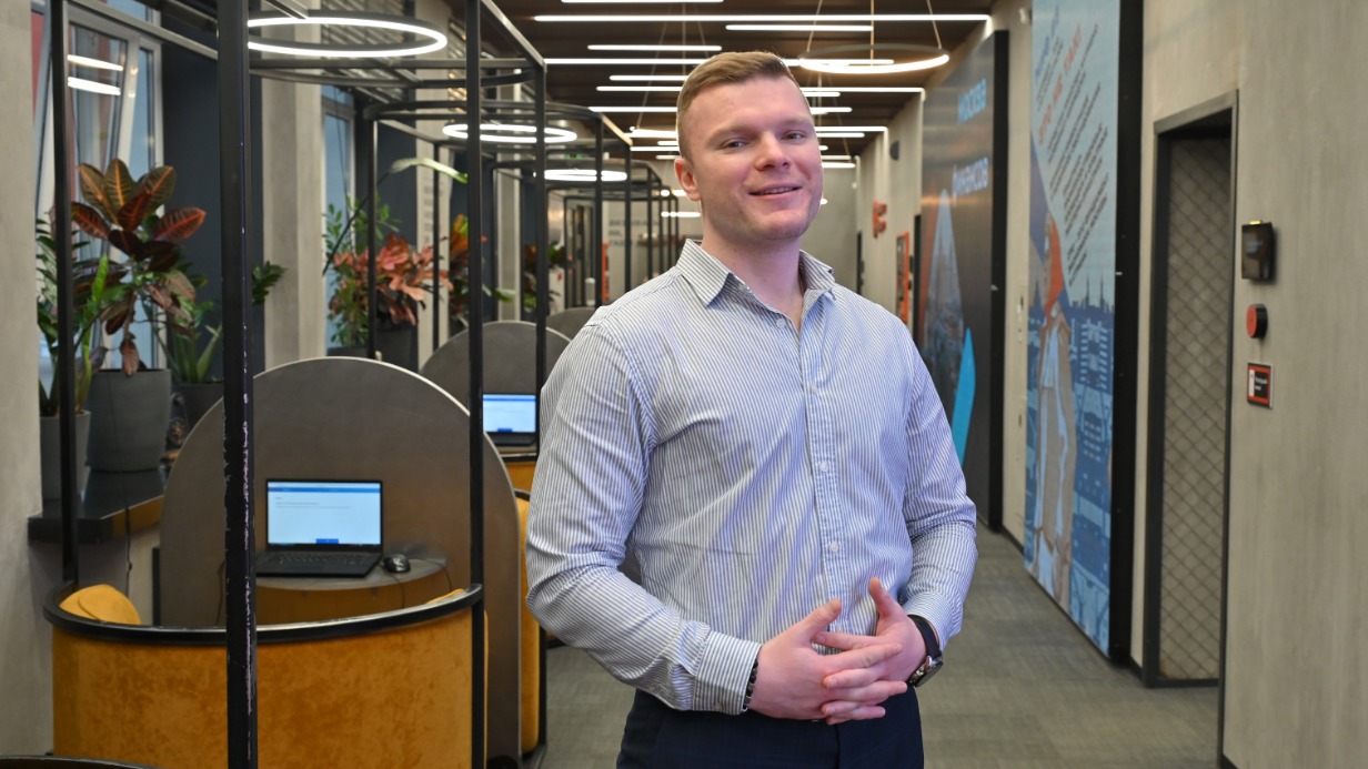 Карьерный эксперт Святослав Семеренко в центре «Профессии будущего»