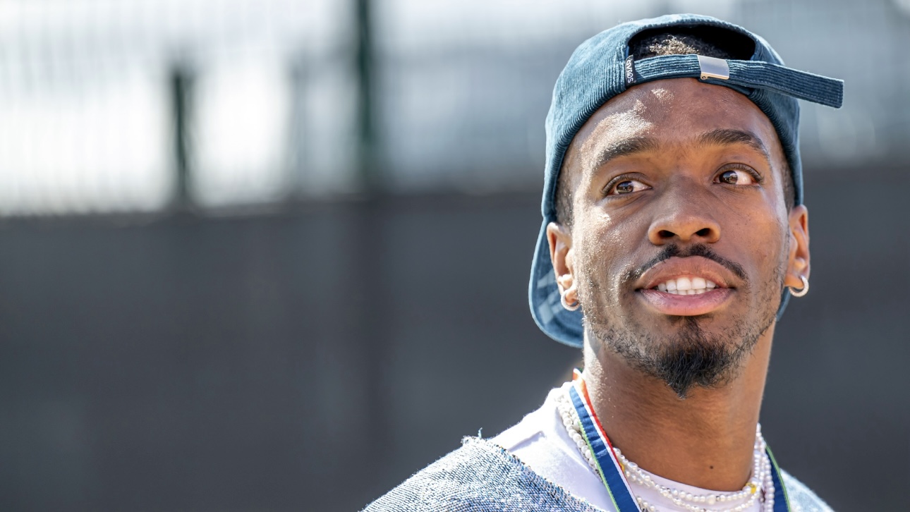 Футболист сборной Англии Айван Тоуни избил фаната и был арестован