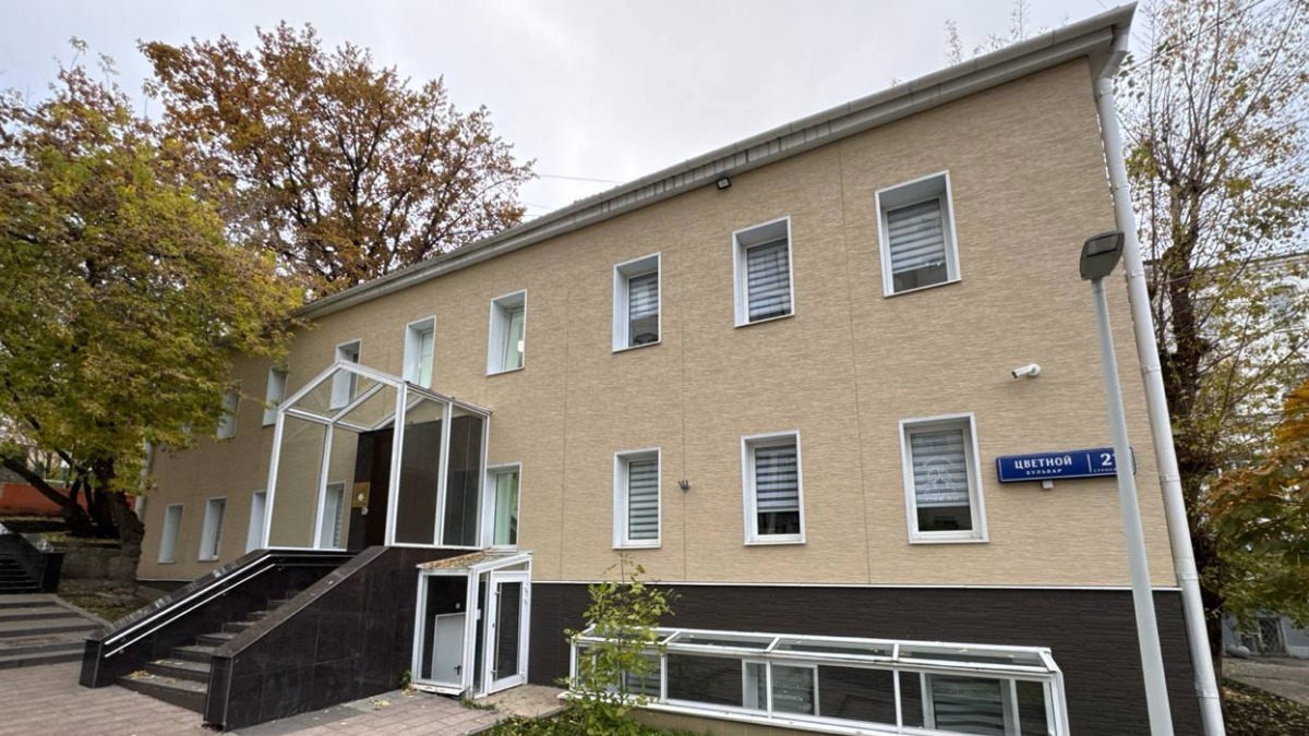 Предприниматели могут арендовать два коммерческих помещения на Цветном бульваре