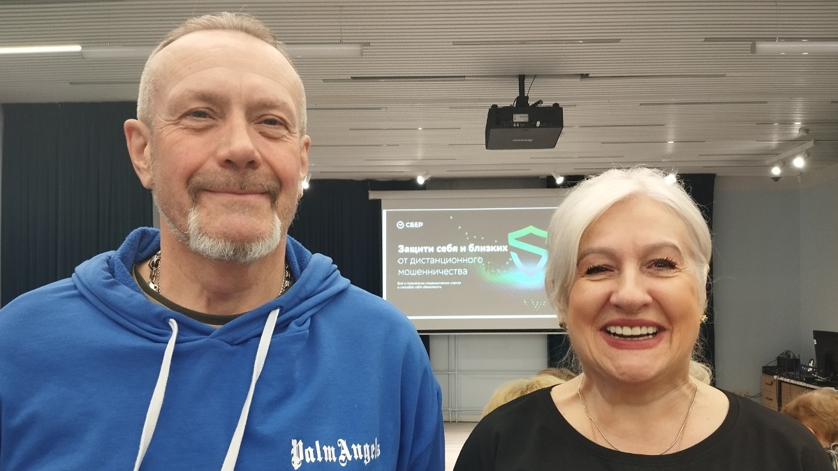 Борис Саперов и Ольга Максимова на лекции в ЦМД «Арбат»