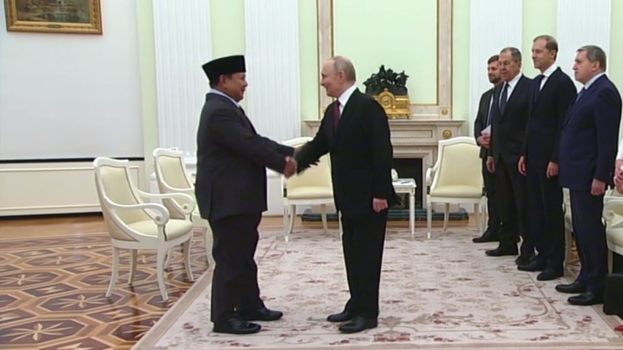 Начались переговоры Путина с президентом Индонезии Субианто