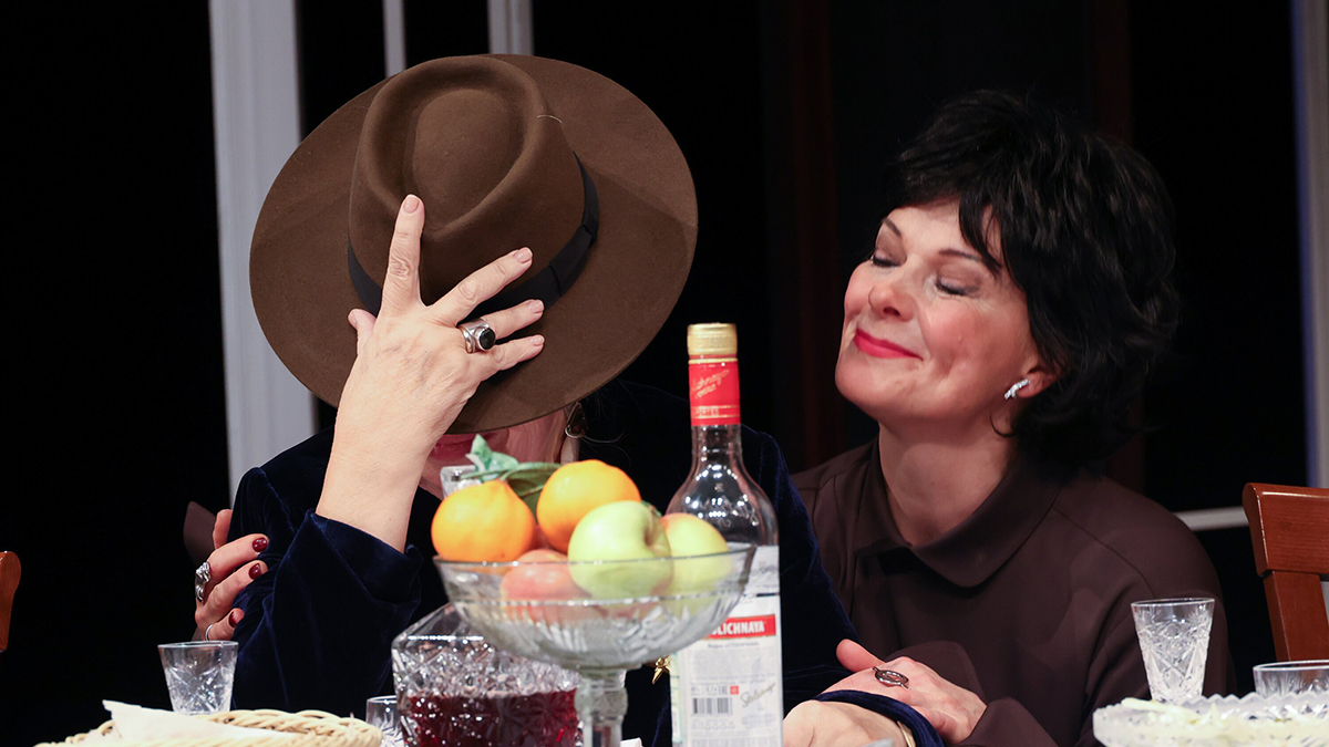 Спектакль «Москвички» в Театре Моссовета: сюжет, актеры