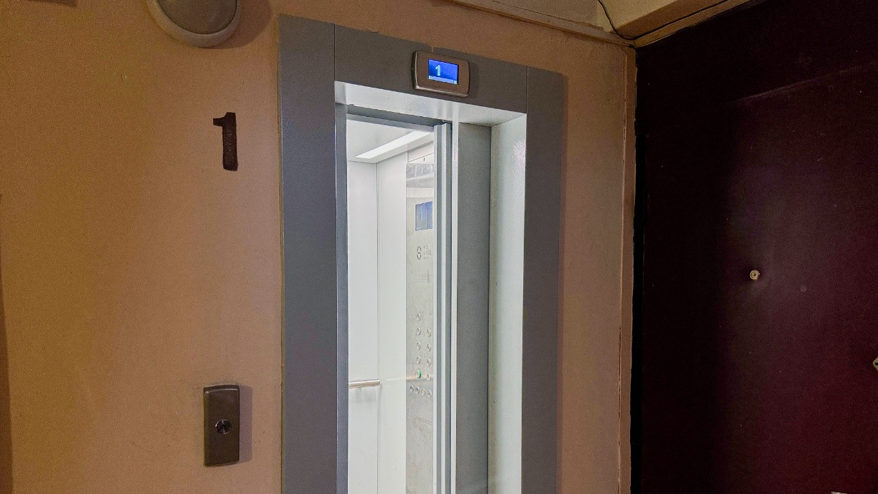 В жилом доме в районе Алтуфьевский в 2025 году произвели замену всего лифтового оборудования