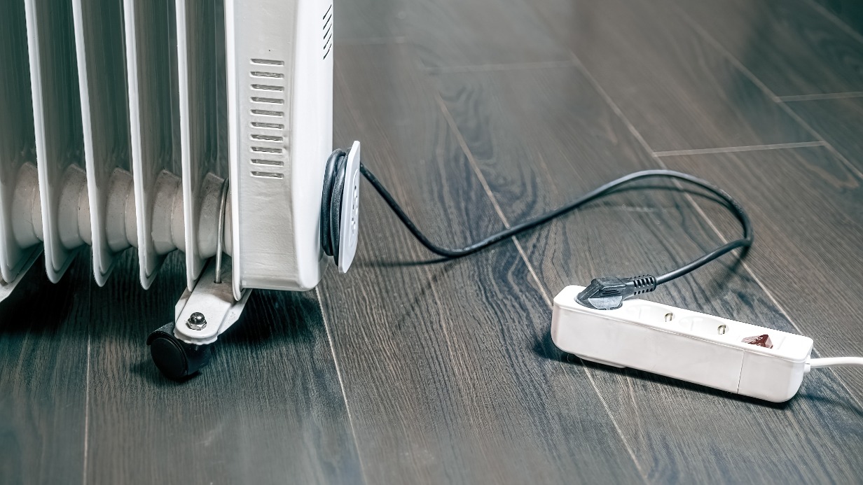 Может ли включенный обогреватель привести пожару: мнение экс-сотрудника МЧС Бойко