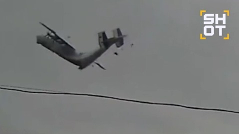Разломило пополам: появилось видео падения Ан-22 в Ивановской области