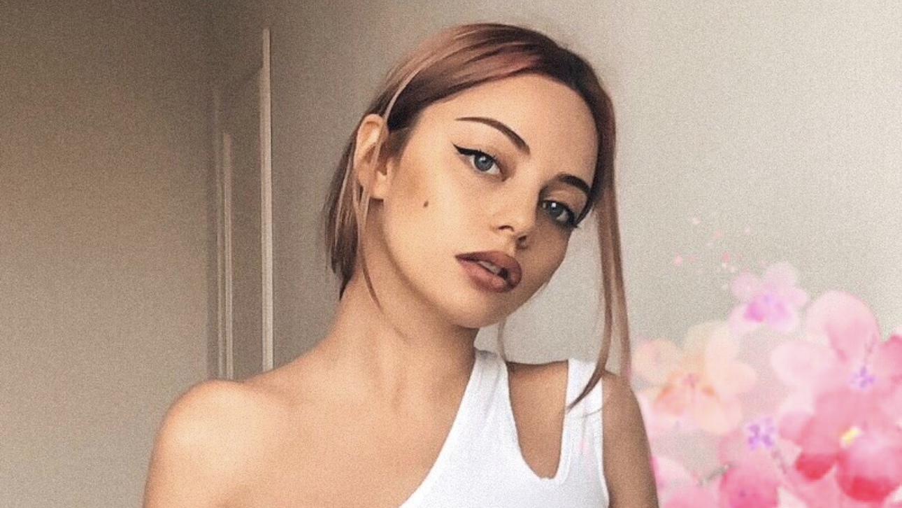 «Выпивала по две бутылки»: Катя Кищук рассказала о своей алкогольной зависимости