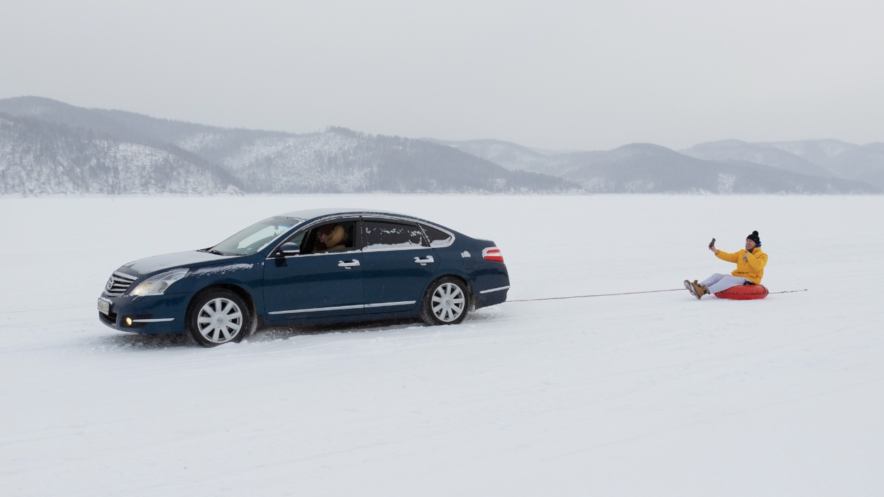 Что грозит за привязанный к машине тюбинг: мнение автоюриста