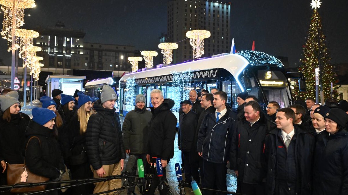 Сергей Собянин открыл трамвайную линию с вагонами на автономном ходу 