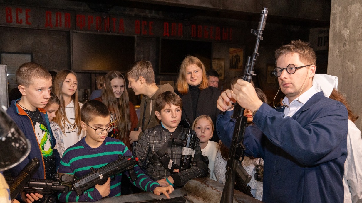 В Музее Победы стартует уникальная новогодняя игра «Елка Победы»