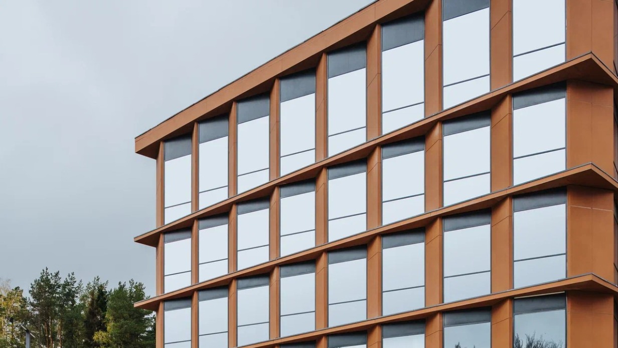 Владимир Ефимов: В ТиНАО построили многофункциональный офисный центр