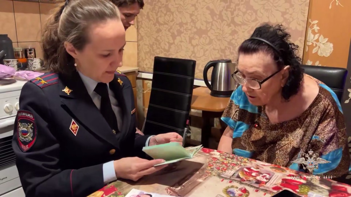 МВД помогает пенсионерке из Казахстана получить ВНЖ после прямой линии с Путиным