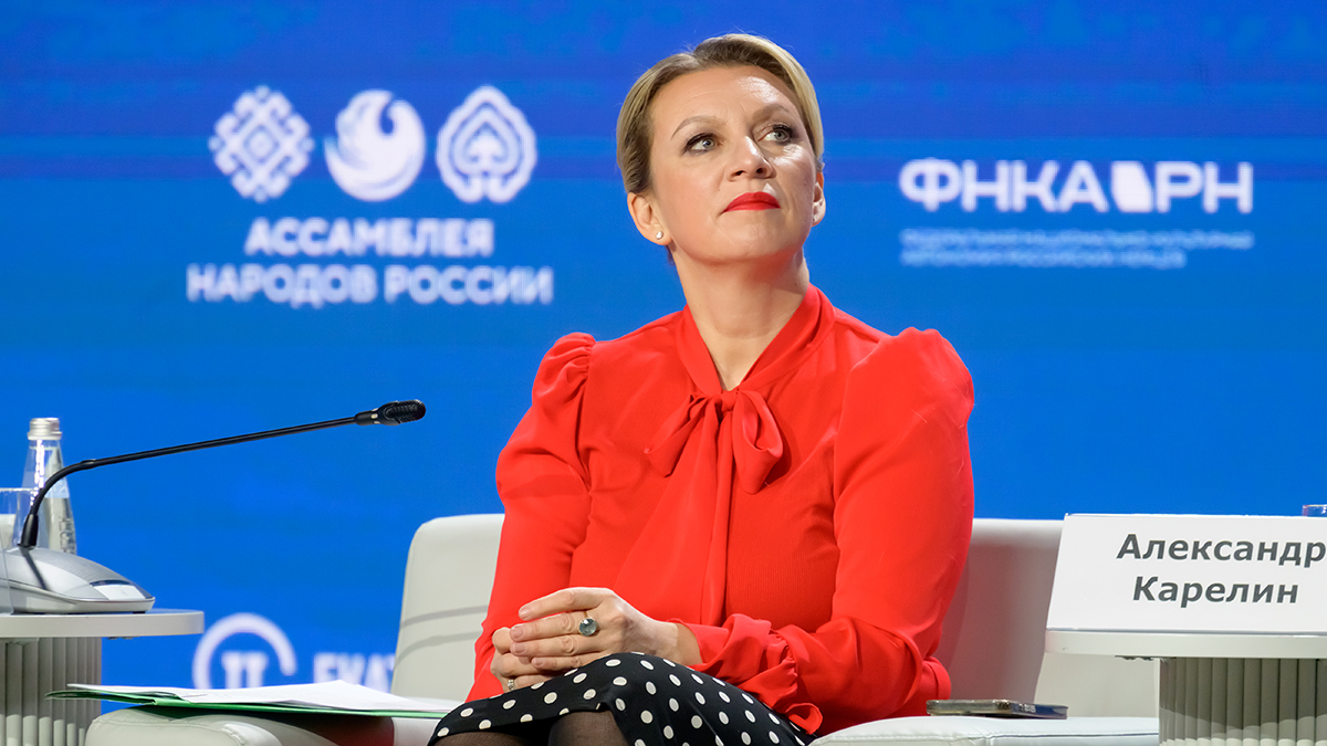 Мария Захарова отметила 50-летие на съемках передачи «Песни от всей души»