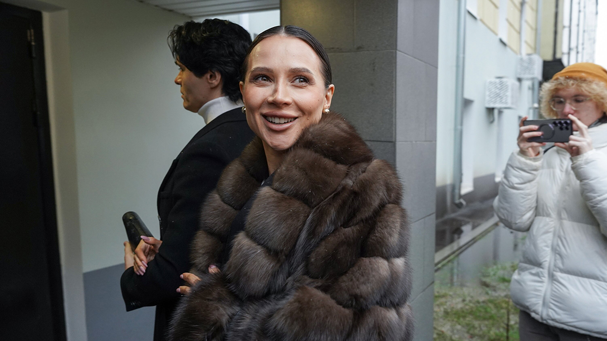 Беременная блогер Лерчек приехала в суд после перенесенной операции