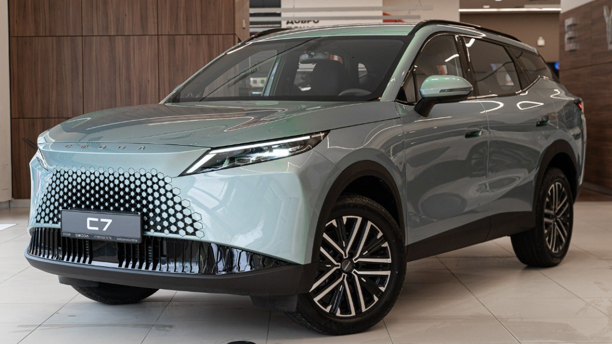 OMODA C7: новый стандарт комфорта и безопасности на российских дорогах