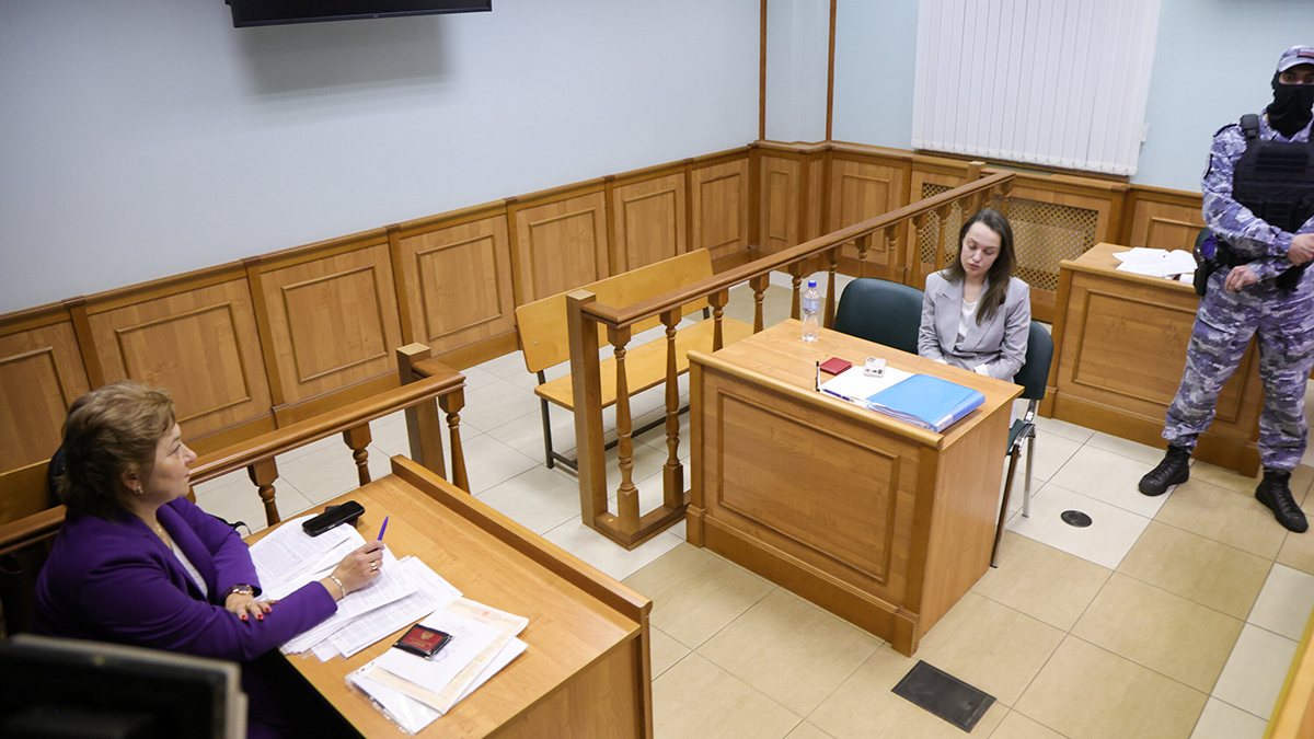 Долина не пришла в Мосгорсуд на рассмотрение иска о ее выселении из квартиры