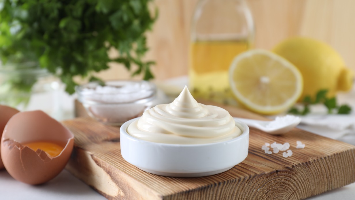 Как приготовить домашний майонез: топ-3 рецептов, лайфхаки и срок годности