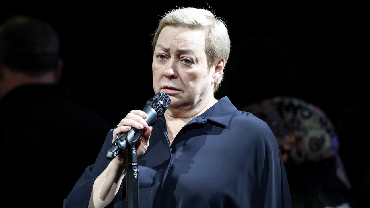 Мария Аронова произнесла речь на прощании с Верой Алентовой