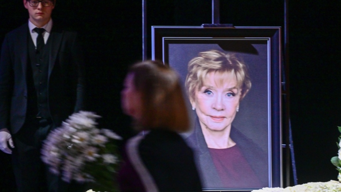 Веру Алентову похоронили на Новодевичьем кладбище рядом с Владимиром Меньшовым