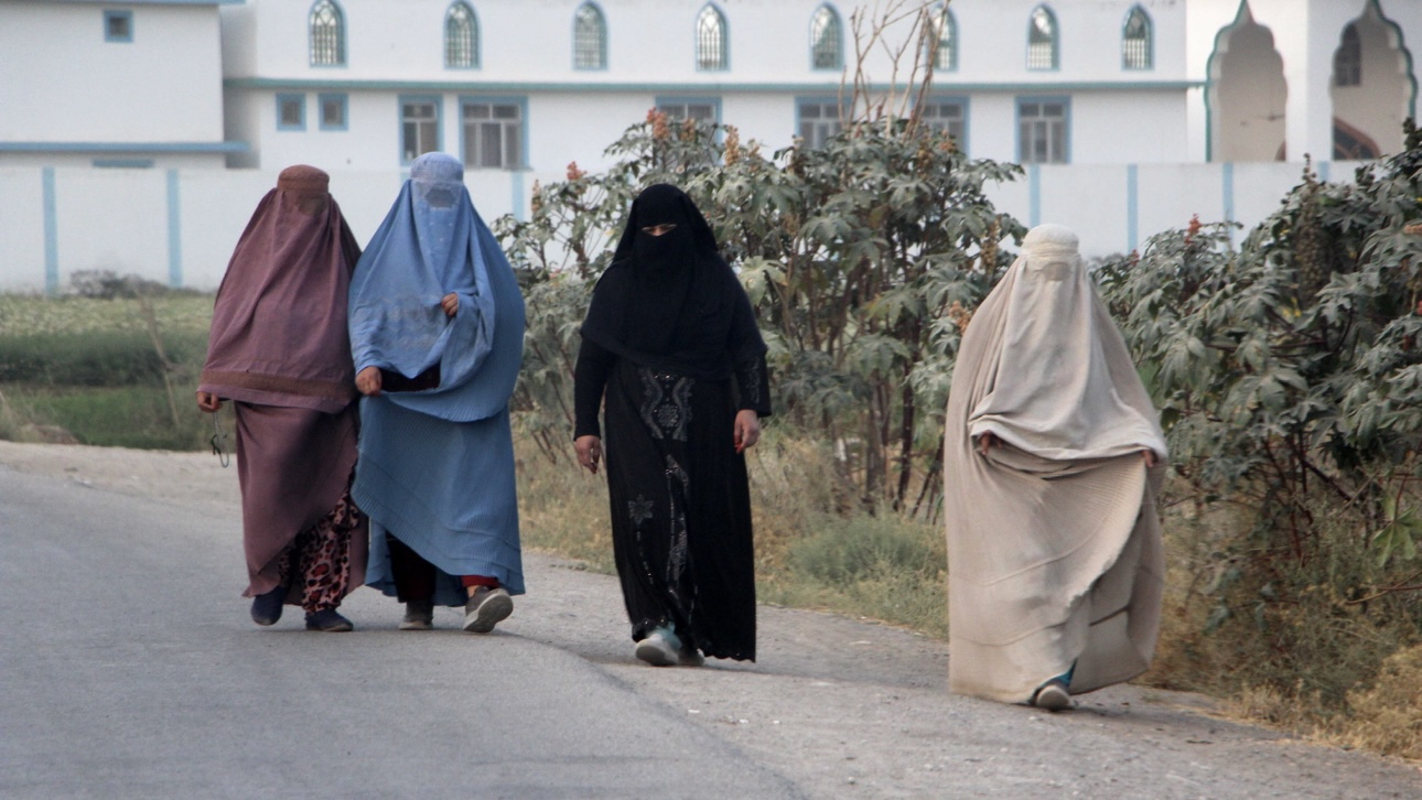 Какие запреты действуют для женщин в Афганистане