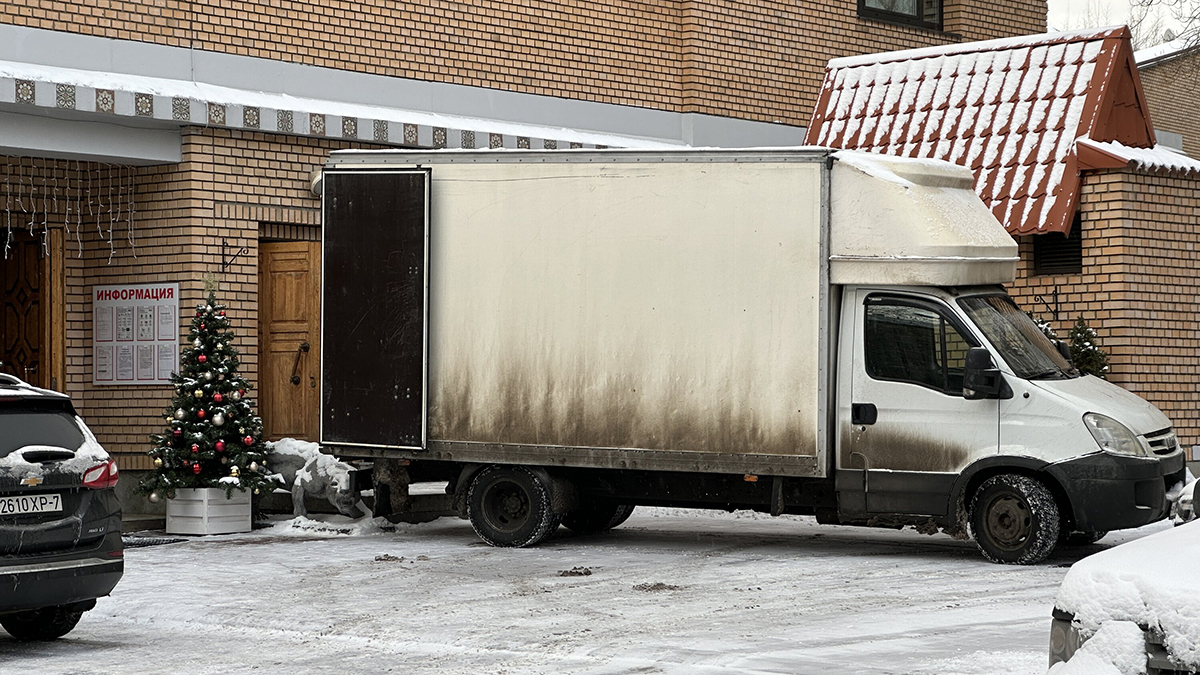 Стало известно, куда Долина перевезла свои вещи из квартиры