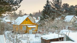 Как убрать и правильно утилизировать снег на дачном участке