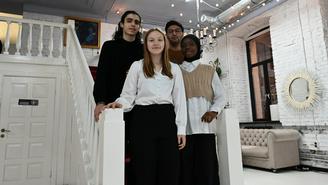 Если с ним подружился в Москве