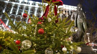 В чем Новый год встретишь, так его и проведешь: что надеть в самую волшебную ночь года 