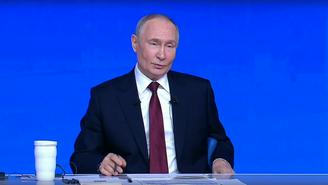 «Сел и поехал»: Путин заявил, что не знает, какие номера у него на машине